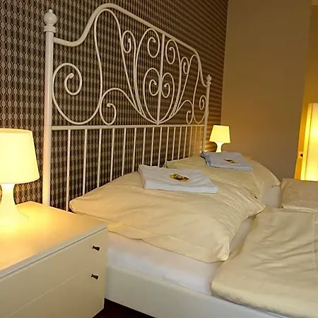 Lotte - The Backpackers Hotel